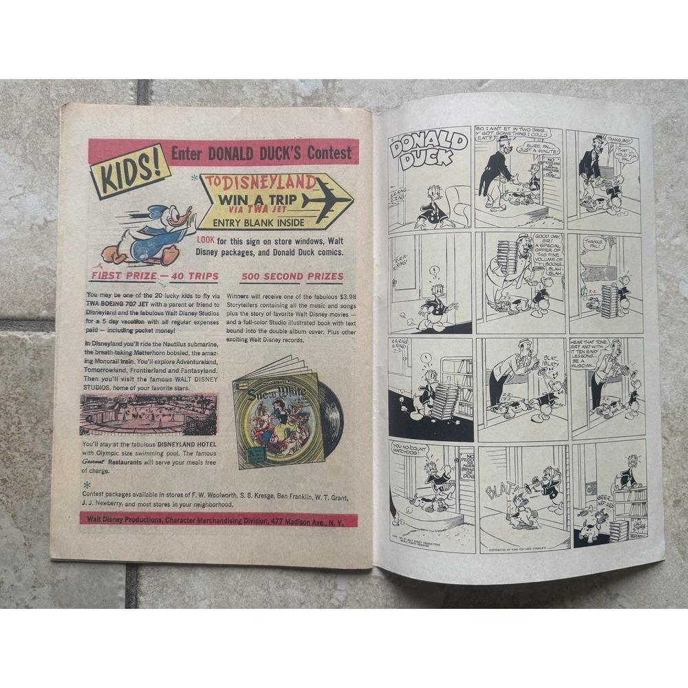 Walt Disney's Comics and Stories #241 (1960) Donald Duck, Dell Comics. VG++ - Picture 6 of 6